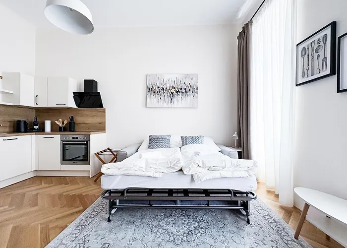 1 Bdr - Radiance, Near Schoenbrunn Palace